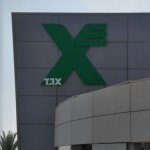 שלטים מוארים לאגד