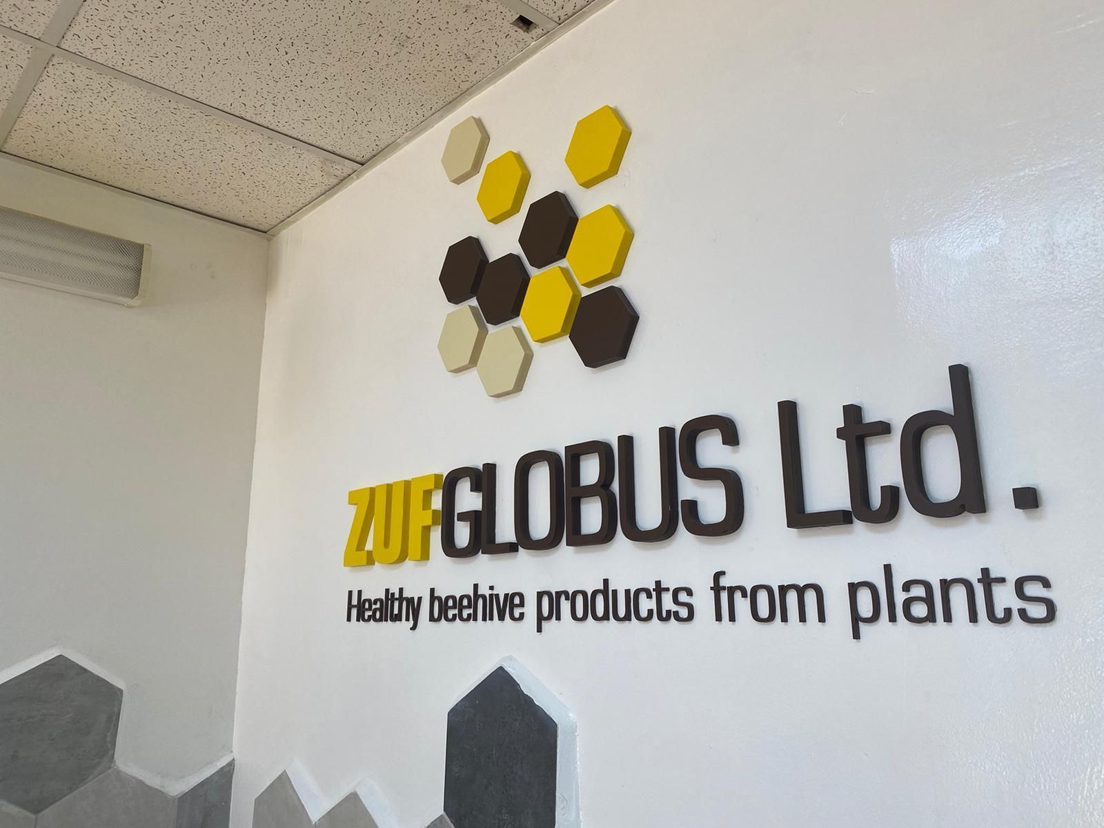 שלטים למשרדים